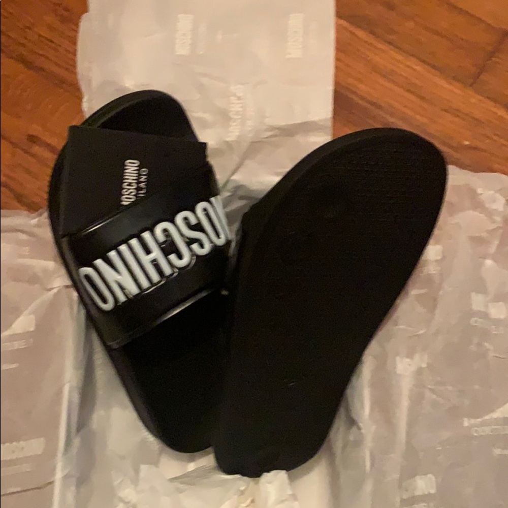 Sandal - Picture 4 of 4